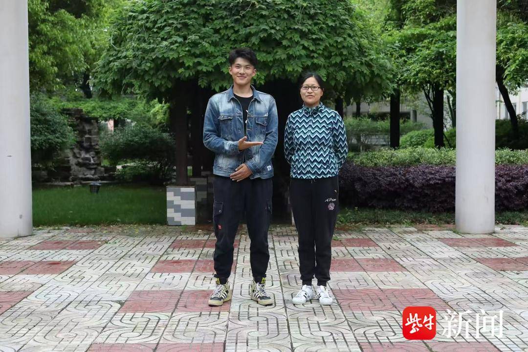 点半到, 火力全开, 足球一直秉