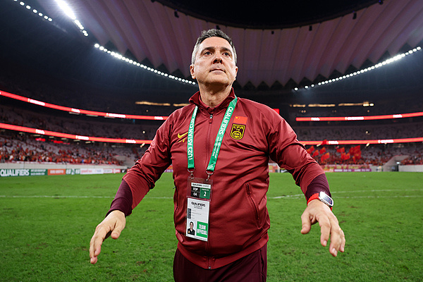 Yk, 安东尼奥对 Yk, 安东尼奥对