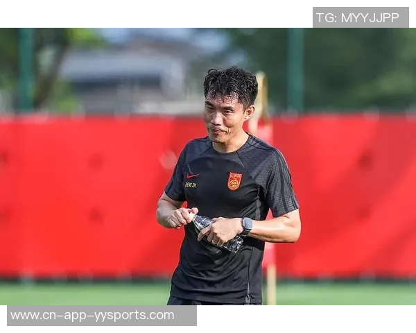 国足勋绩重出江湖！郑智接手青岛，新应战隐藏隐忧